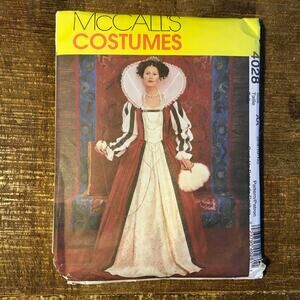 McCalls Sewing Pattern 4028 Medieval Queen Elizabeth I Costume Dress 6-12 UNCUT